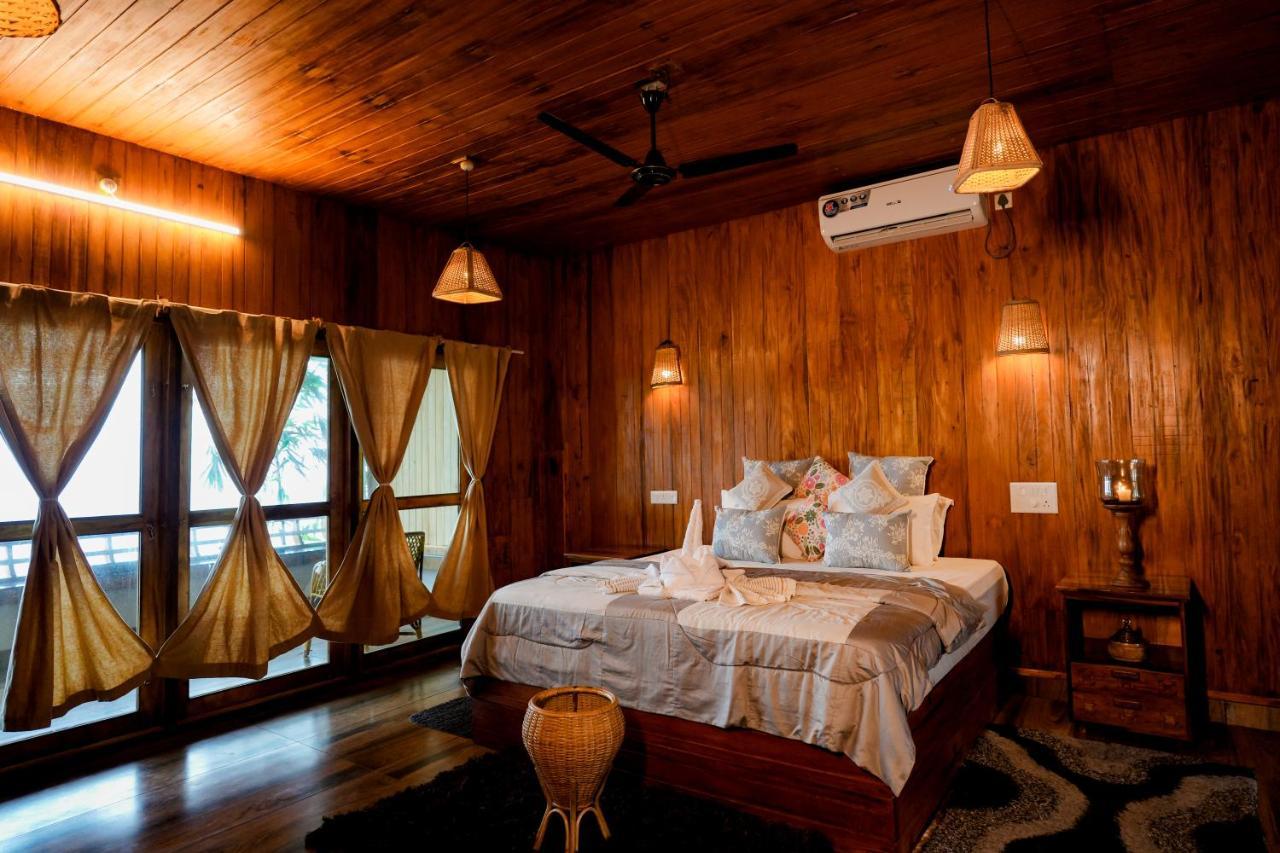 Driftwood Beach Resort Varkala Buitenkant foto