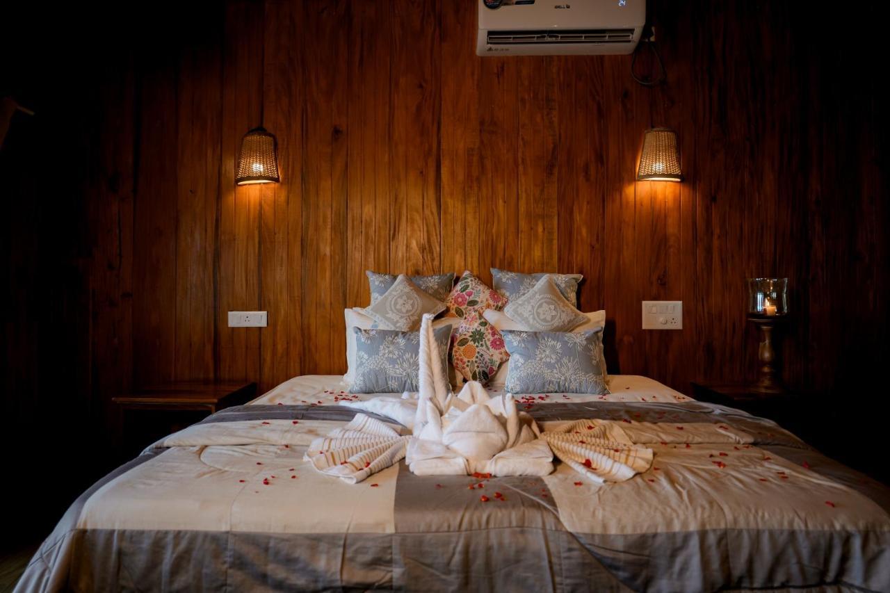 Driftwood Beach Resort Varkala Buitenkant foto