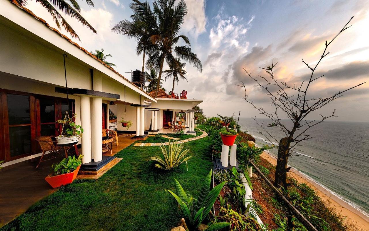 Driftwood Beach Resort Varkala Buitenkant foto